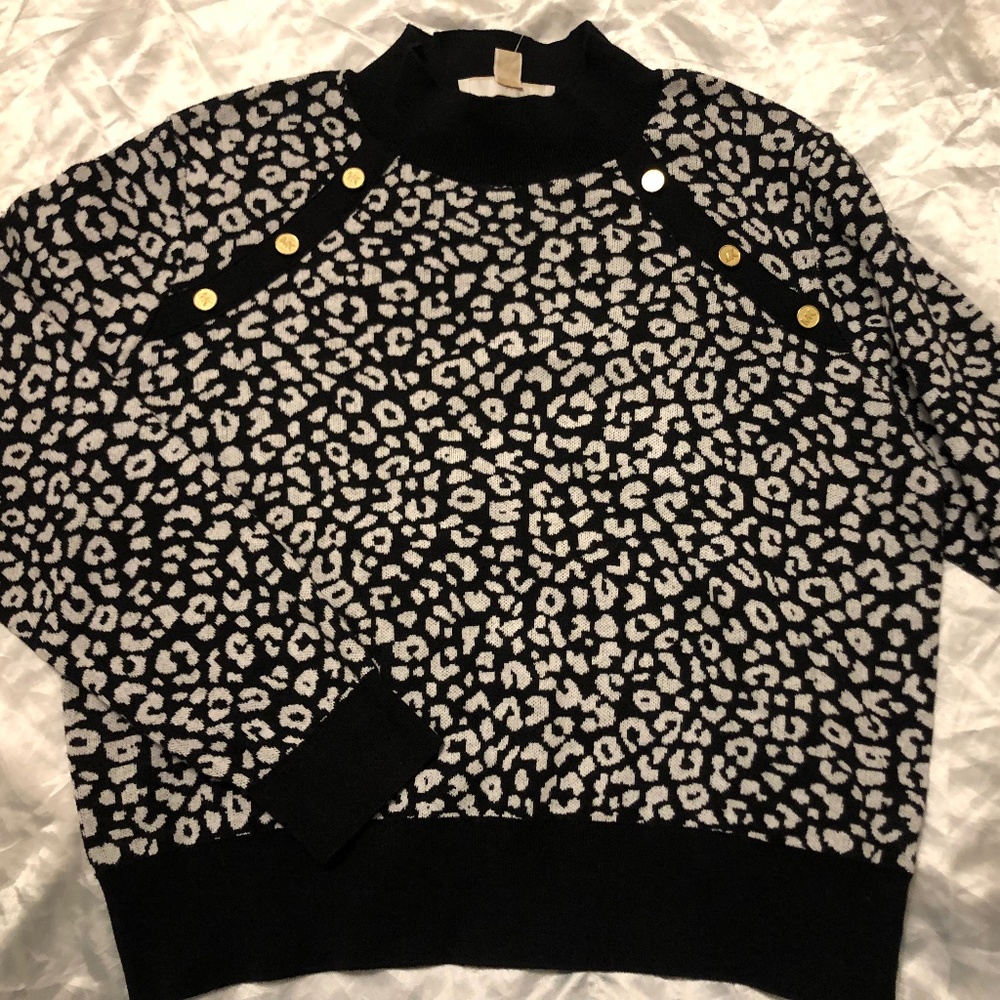 Sweater - Picture 2 of 2